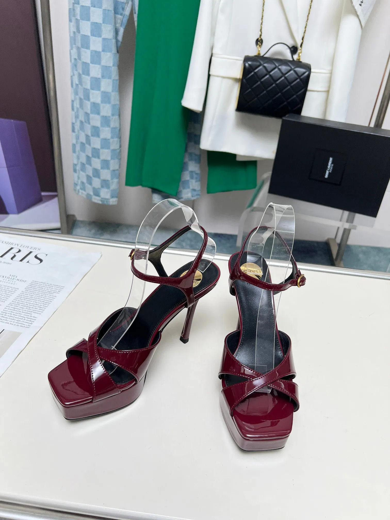👟👟Ex-factory price 640👟👟 Saint Laurent YSL Saint Laurent sandals Upper: sheepskin surface Size 35-42 (42 is custom-made and non-returnable) Heel height 8.5cm Water platform height 2.5cm Leather outsole 2642-12